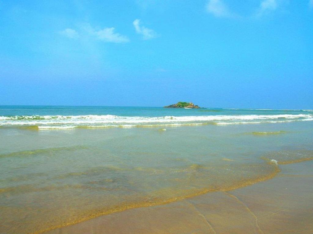 Sagarika Beach Hotel Moragalla 외부 사진