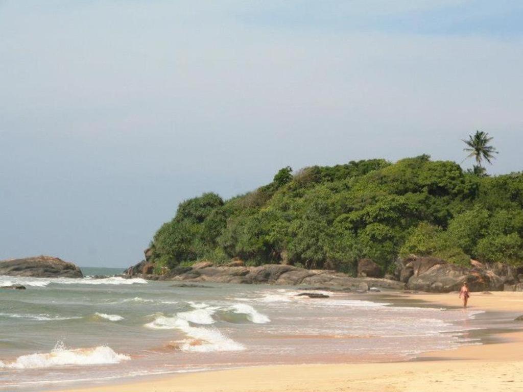 Sagarika Beach Hotel Moragalla 외부 사진