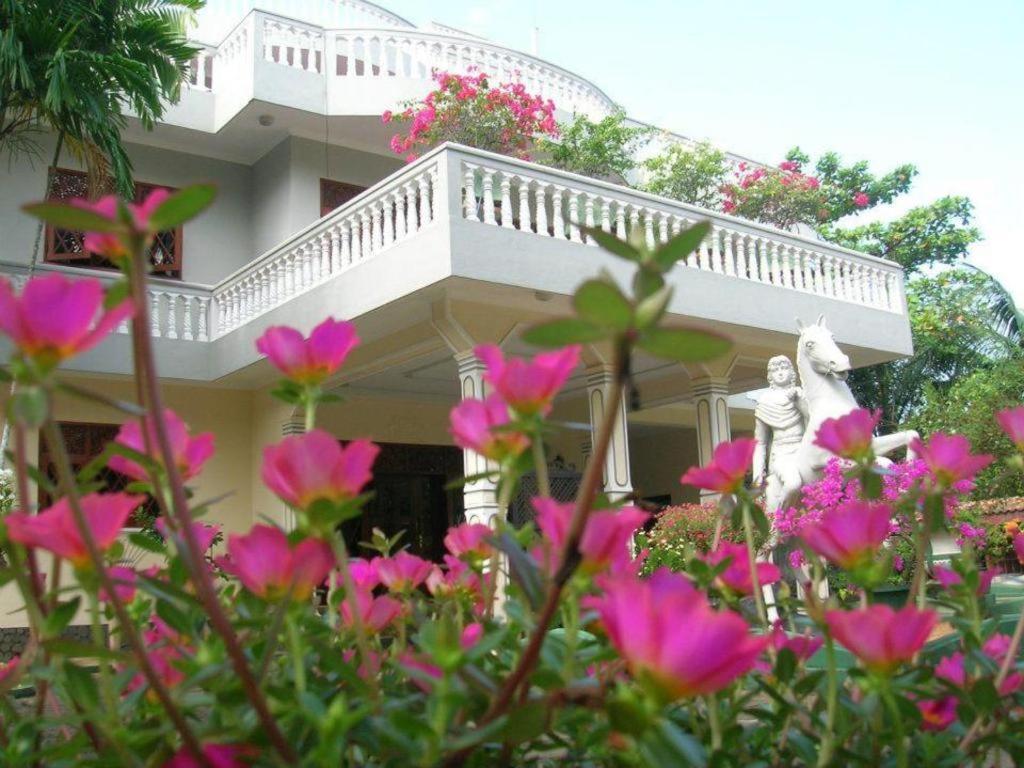 Sagarika Beach Hotel Moragalla 외부 사진