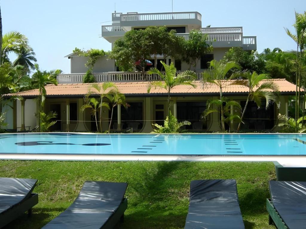 Sagarika Beach Hotel Moragalla 외부 사진