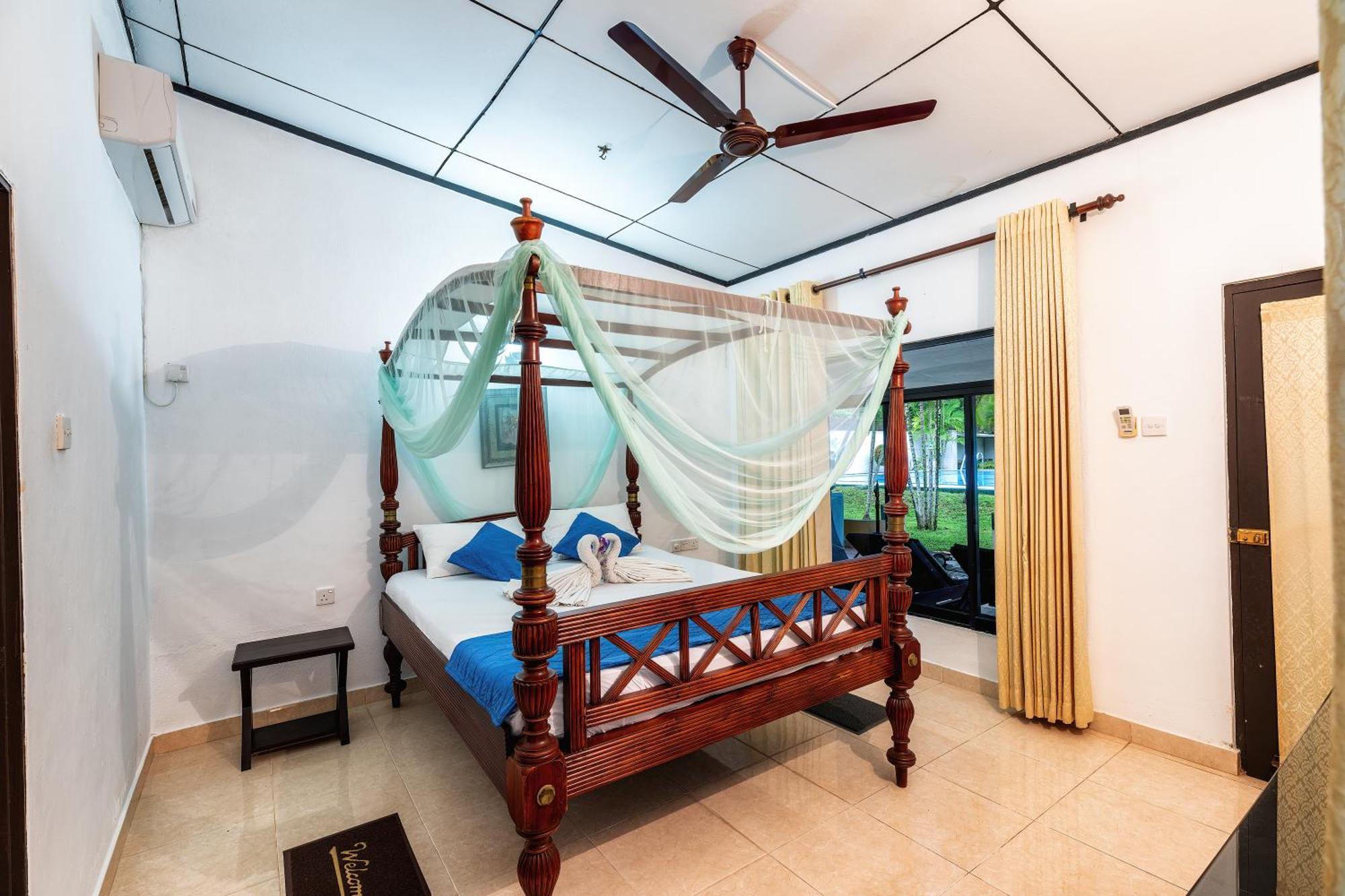 Sagarika Beach Hotel Moragalla 외부 사진