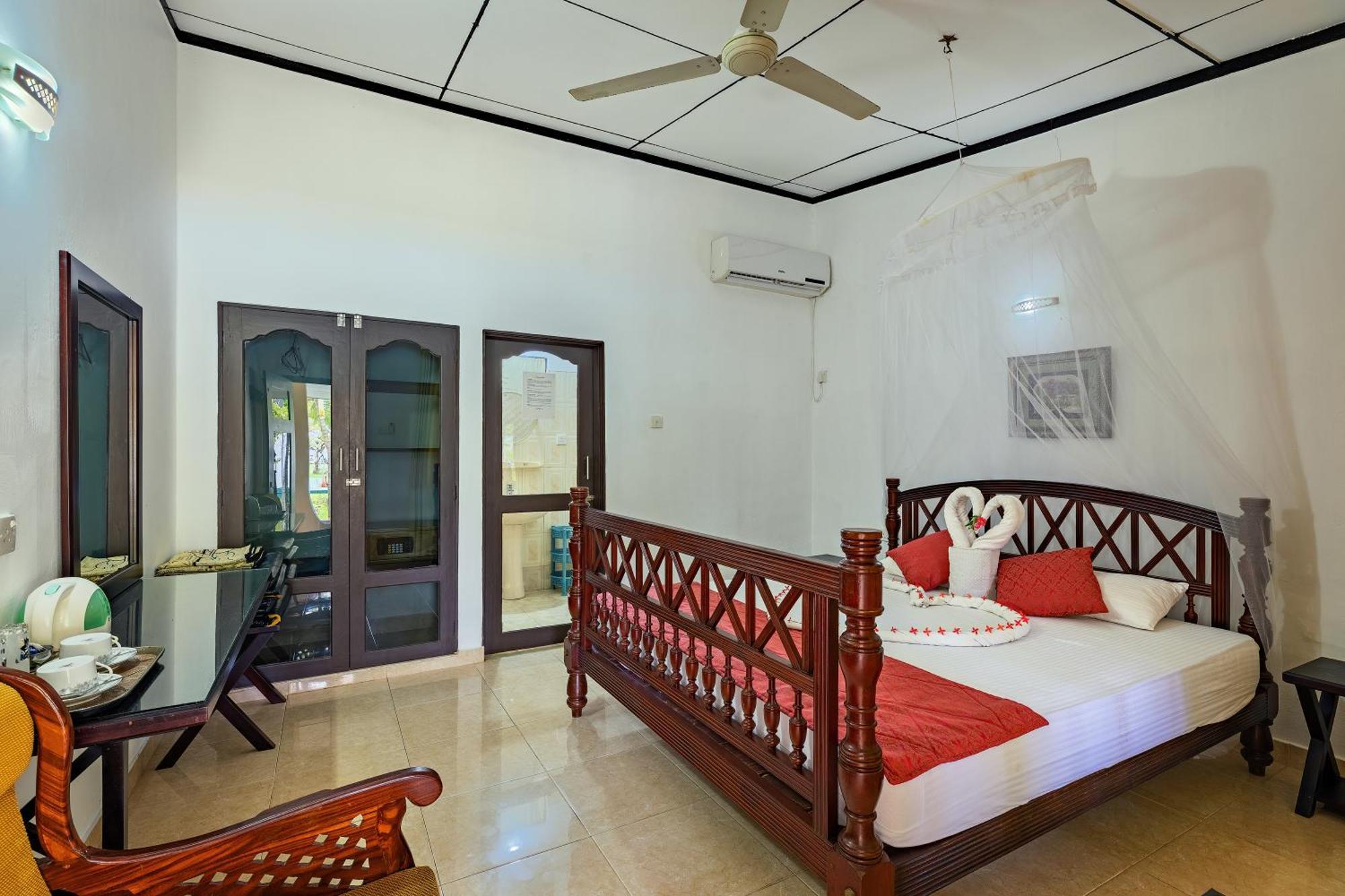Sagarika Beach Hotel Moragalla 외부 사진