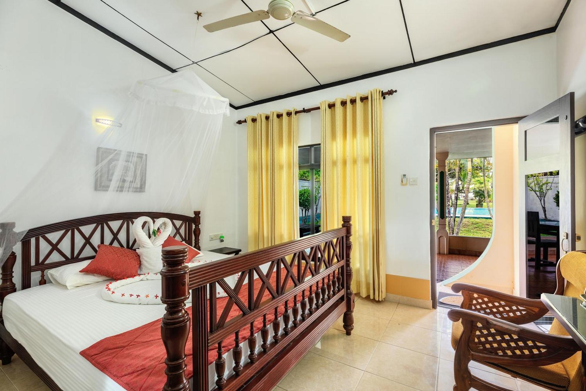 Sagarika Beach Hotel Moragalla 외부 사진