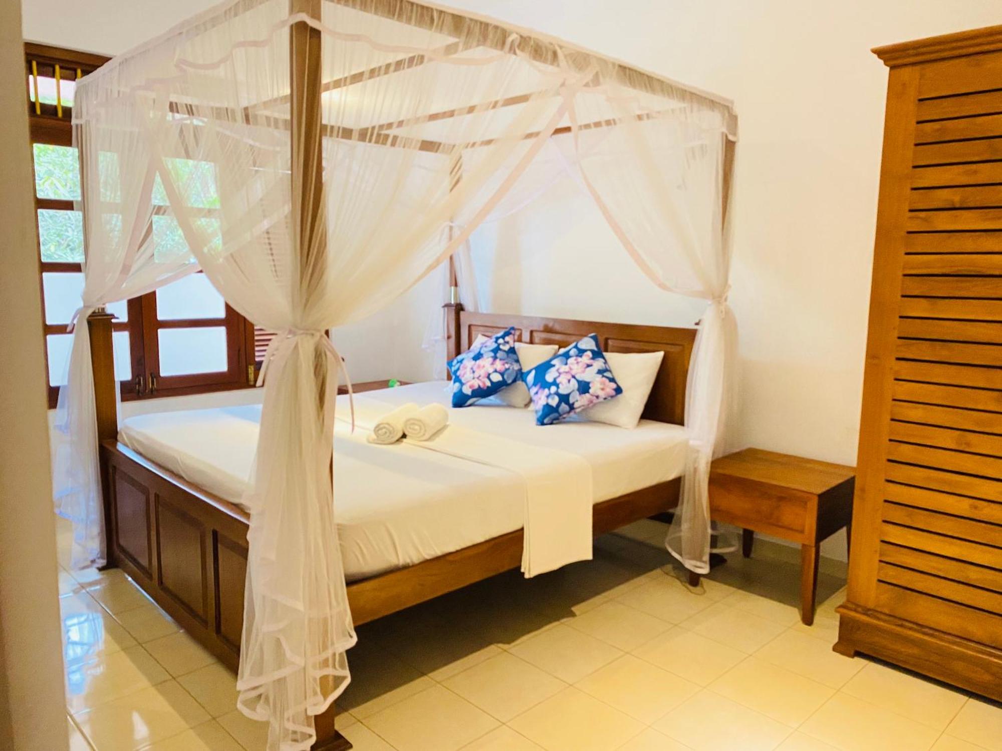 Sagarika Beach Hotel Moragalla 외부 사진